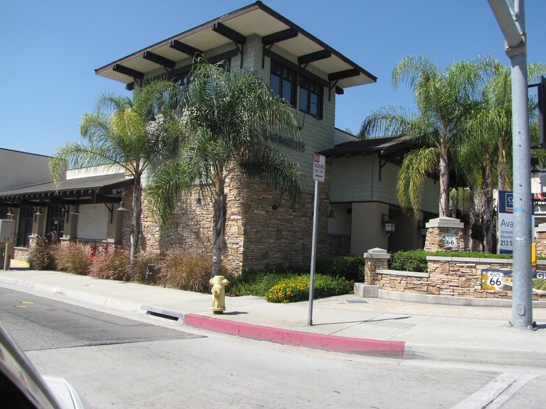 More Photos Of 541-555 S Grand Ave, Glendora Freestanding For Lease