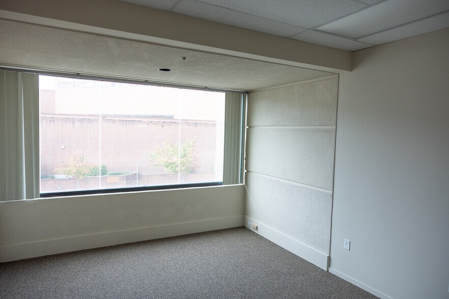More Photos Of 416 B St, Santa Rosa Office For Sale