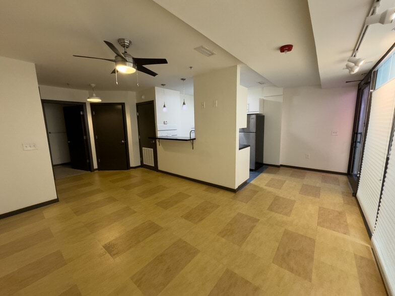 More Photos Of 110 Campbell Ave SW, Roanoke Apartments For Sale
