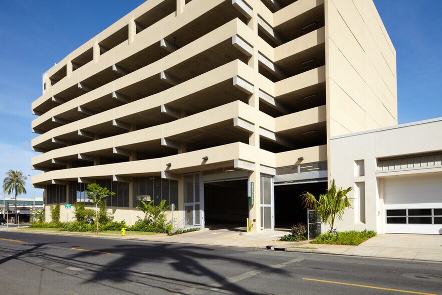 More Photos Of 1401 S Beretania St, Honolulu Office For Lease
