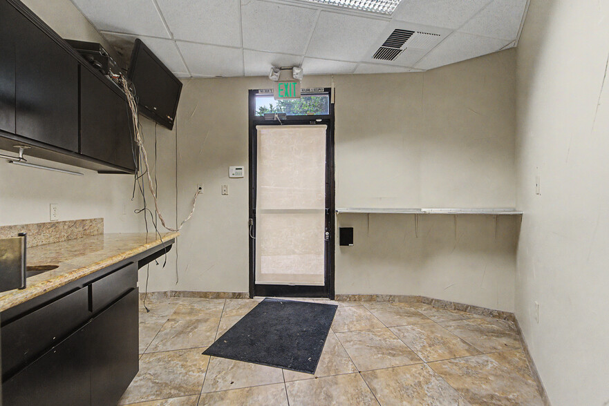 More Photos Of 1166 Live Oak Blvd, Yuba City Medical For Lease