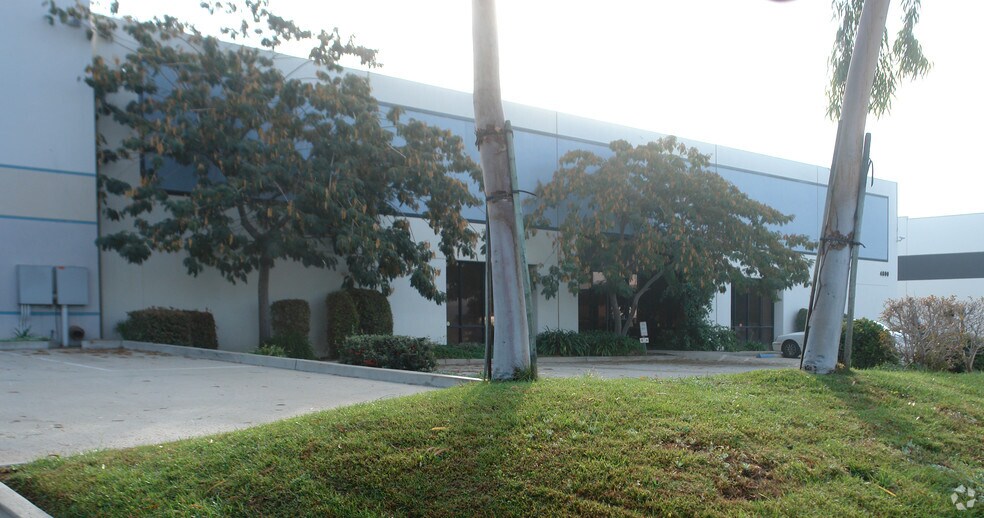 More Photos Of 4800 LittleJohn St, Baldwin Park Warehouse For Lease