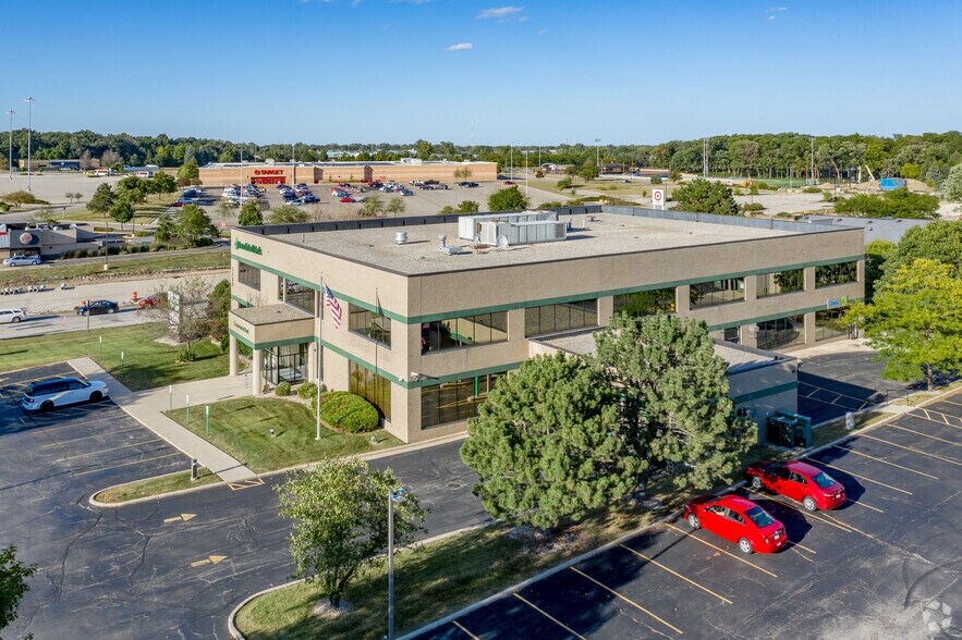 More Photos Of 5439 Durand Ave, Racine Medical For Lease