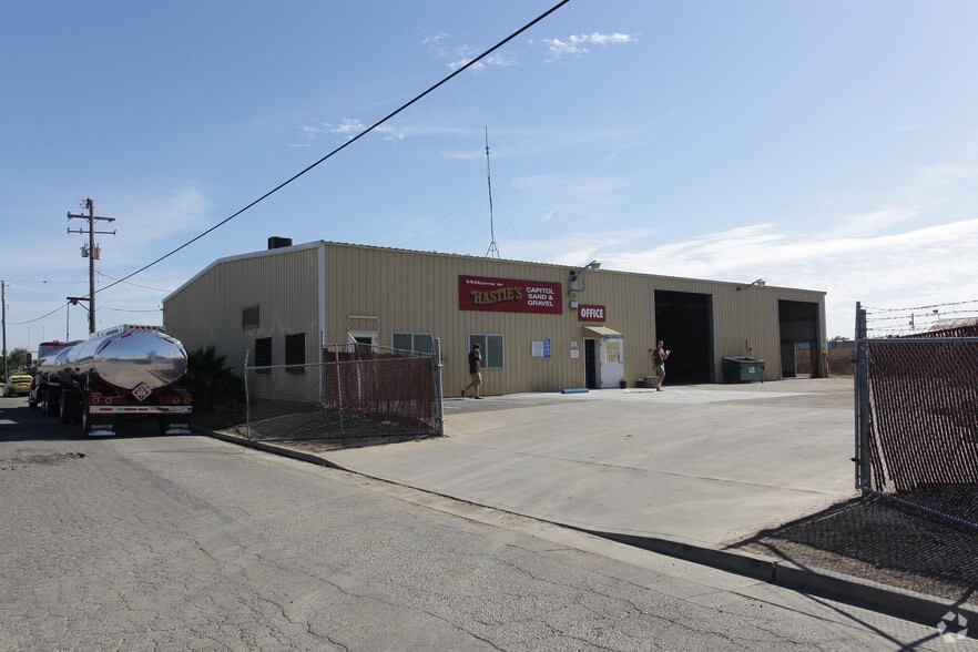 Primary Photo Of 3222 W Capitol Ave, West Sacramento Warehouse For Lease