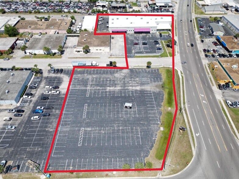 More Photos Of 2140 W Washington St, Orlando Distribution For Lease