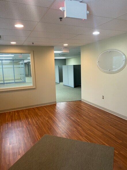 More Photos Of 303 Corporate Center Dr, Vandalia Office For Lease