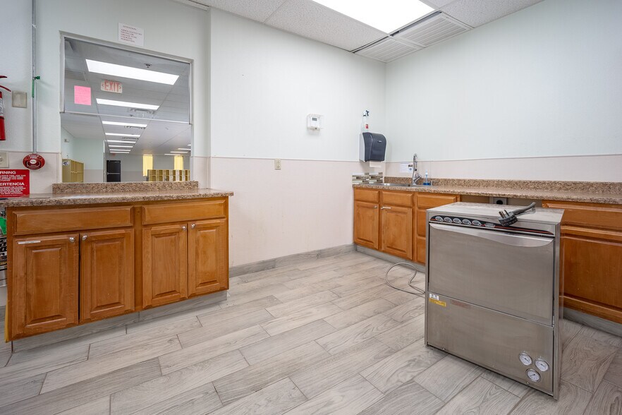 More Photos Of 4520 SW 33rd St, Oklahoma City Daycare Center For Sale