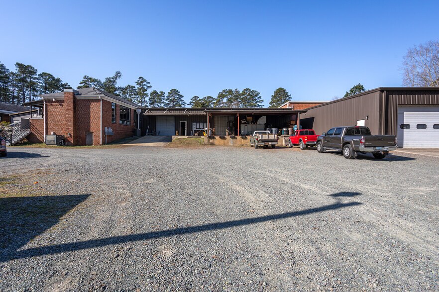 More Photos Of 1434 Farrington Rd, Apex Light Manufacturing For Sale