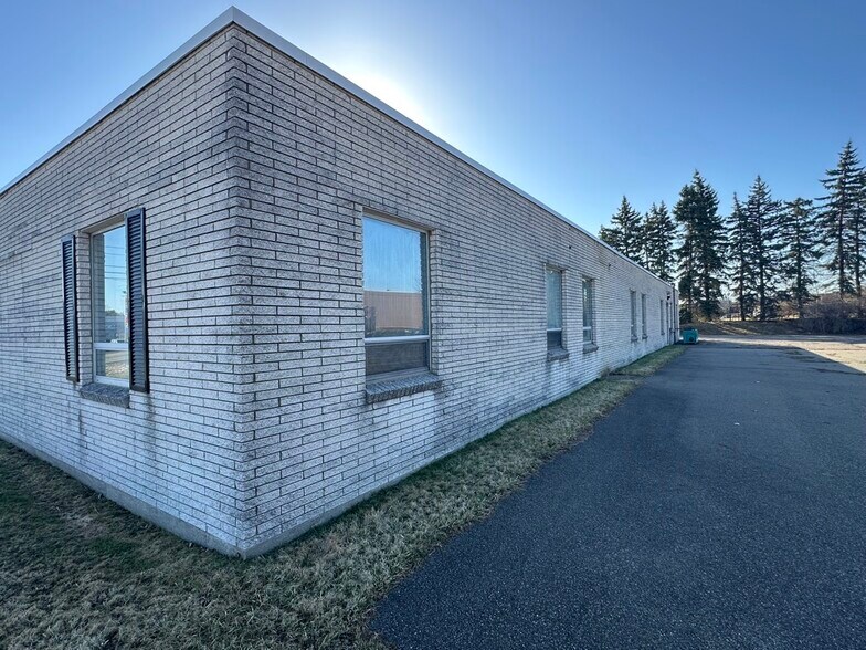 More Photos Of 10273 NY-60, Fredonia Office For Sale