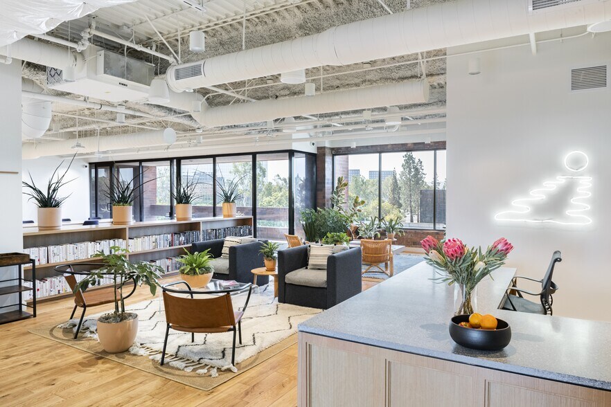 More Photos Of 4041 MacArthur Blvd, Newport Beach Coworking Space