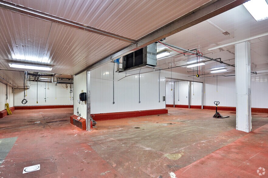 More Photos Of 212 Nuway Packing Dr, Forest City Food Processing For Sale