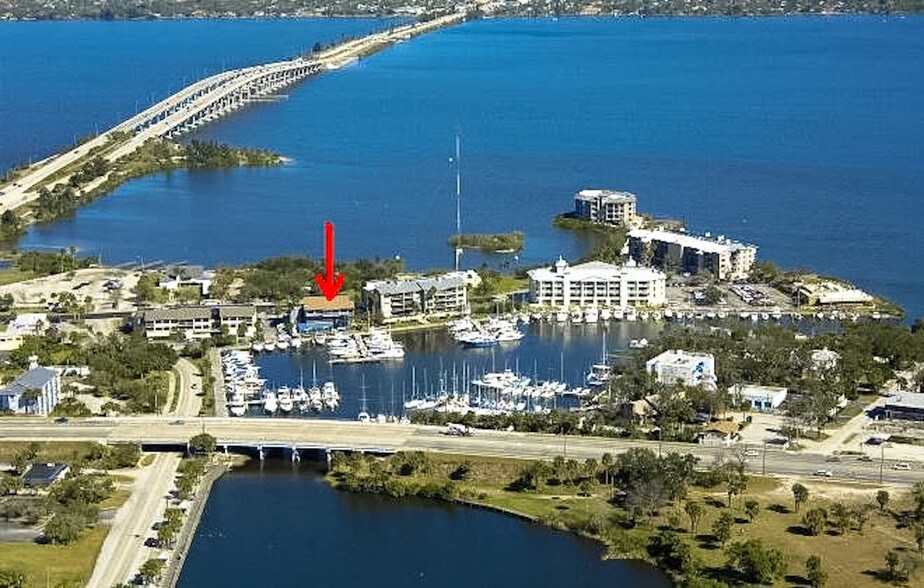 More Photos Of 2210 S Front St, Melbourne Office For Lease