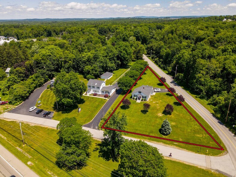 More Photos Of 3 Mac Farlane Rd, Wappingers Falls Office For Sale