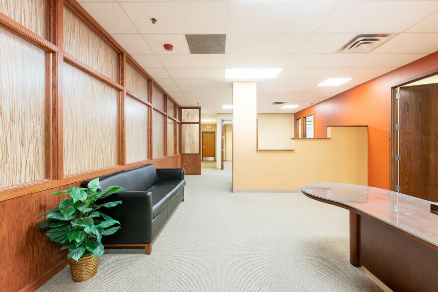 More Photos Of 19575 Victor Pky, Livonia Office For Sale