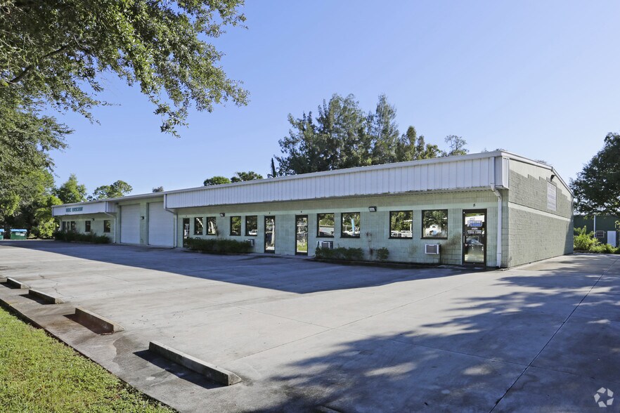 Primary Photo Of 2331 Bruner Ln, Fort Myers Warehouse For Sale