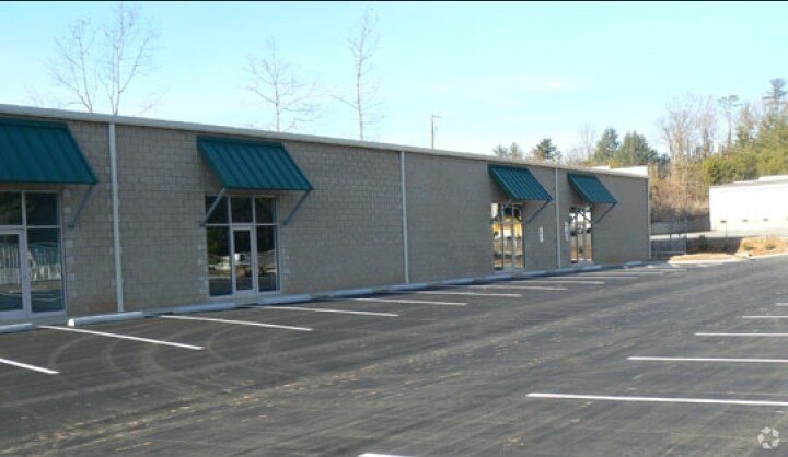 More Photos Of 6 Winners Cir, Arden Light Manufacturing For Lease