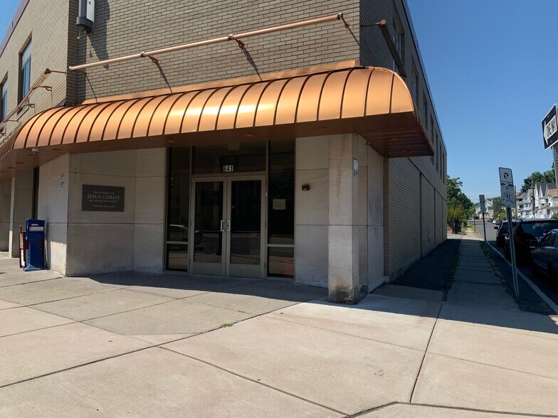 More Photos Of 641-651 Maple Ave, Hartford Office For Lease