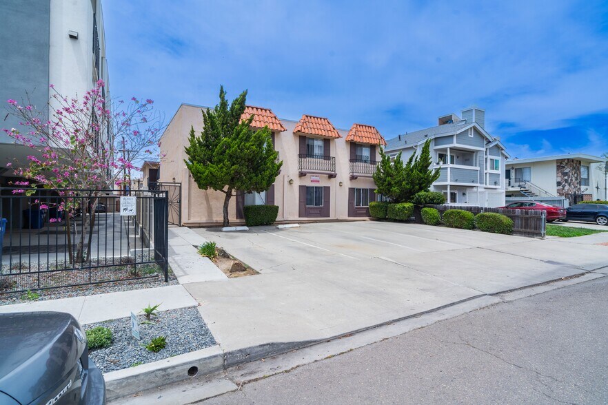 More Photos Of 4070 Utah St, San Diego Apartments For Sale
