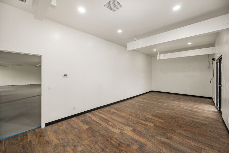 More Photos Of 814-816 N Anaheim Blvd, Anaheim Freestanding For Sale