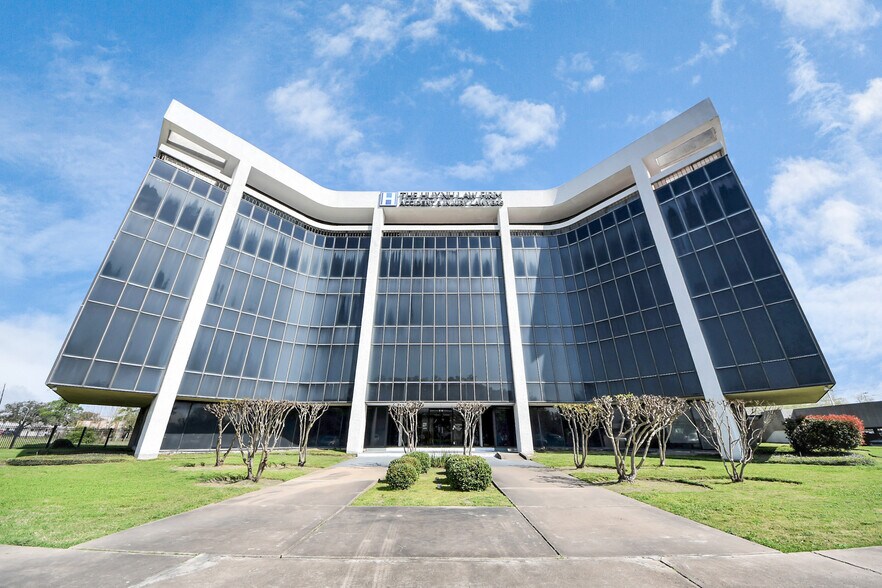 Primary Photo Of 6100 Corporate Dr, Houston Office For Sale