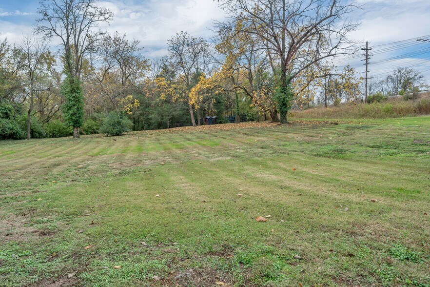 More Photos Of 1102 Kirkland Avenue, Nashville Office Residential For Lease
