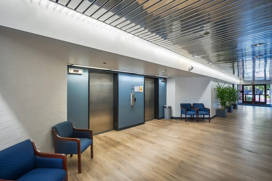 More Photos Of 203 N Golden Circle Dr, Santa Ana Office For Sale