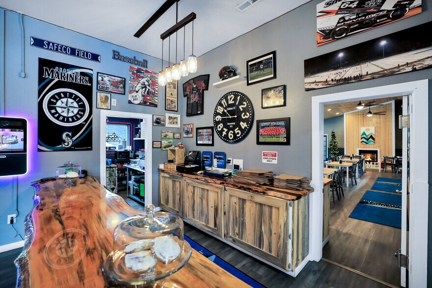 More Photos Of 802 S Shore Diamond Lake Rd, Newport Restaurant For Sale