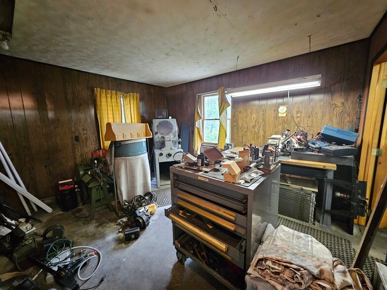 More Photos Of 200 Brewery Run Ln, Saint Marys Specialty For Sale