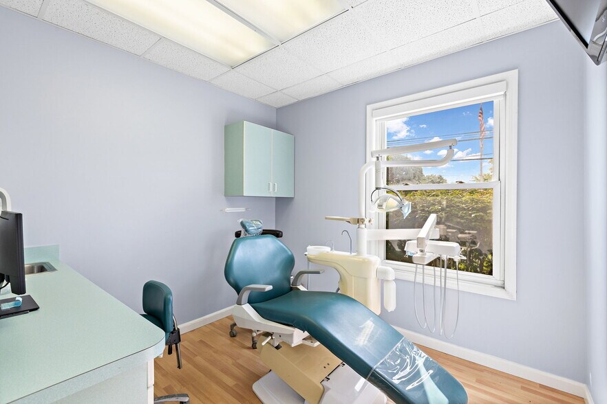 More Photos Of 197 S Washington Ave, Bergenfield Medical For Sale