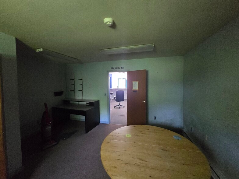More Photos Of 3212 State Route 94, Franklin Light Manufacturing For Lease
