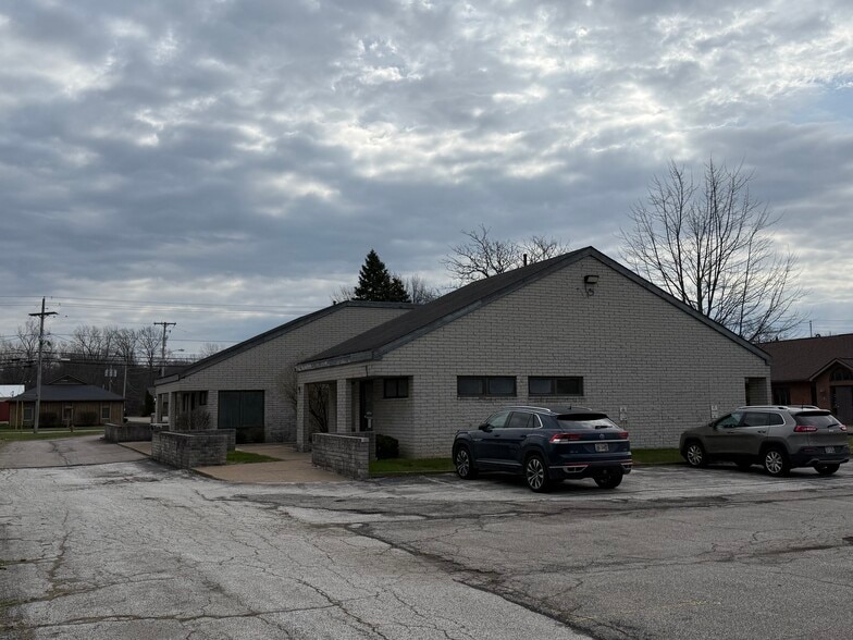 More Photos Of 4520 Oberlin Ave, Lorain Medical For Sale