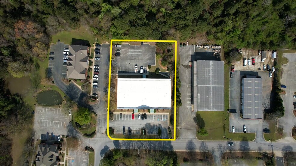 More Photos Of 1229 Royal Dr, Conyers Office For Sale