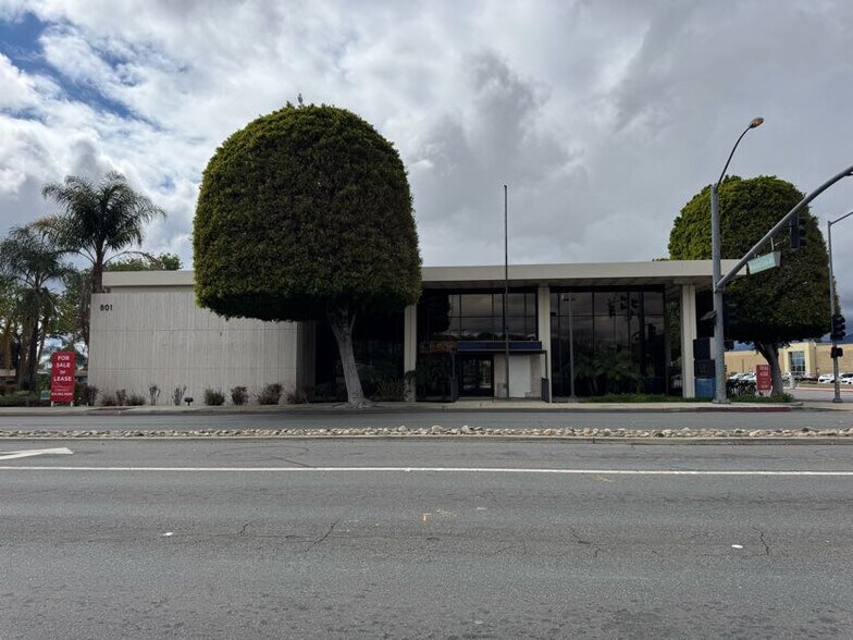 More Photos Of 801 S Grand Ave, Glendora Storefront Retail Office For Sale