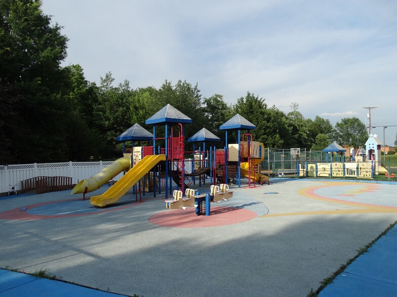 More Photos Of 43560 Suzanne Hope Way, Ashburn Daycare Center For Sale