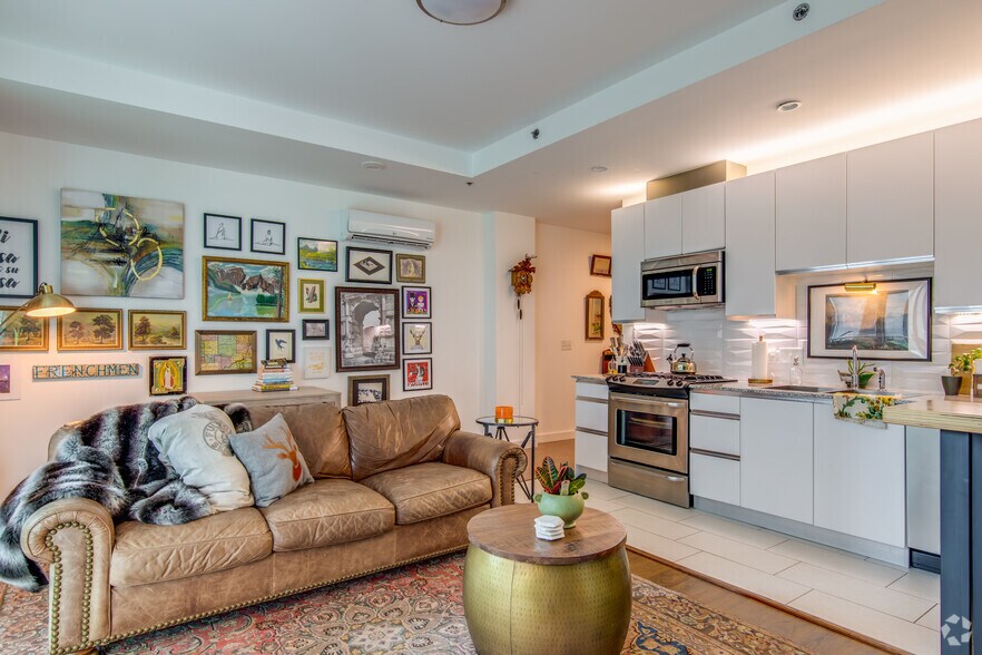 More Photos Of 522 S Boston Ave, Tulsa Apartments For Lease