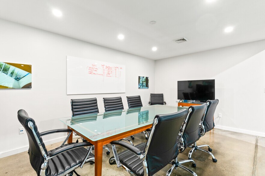 More Photos Of 44 Lincoln St, Saco Office For Sale