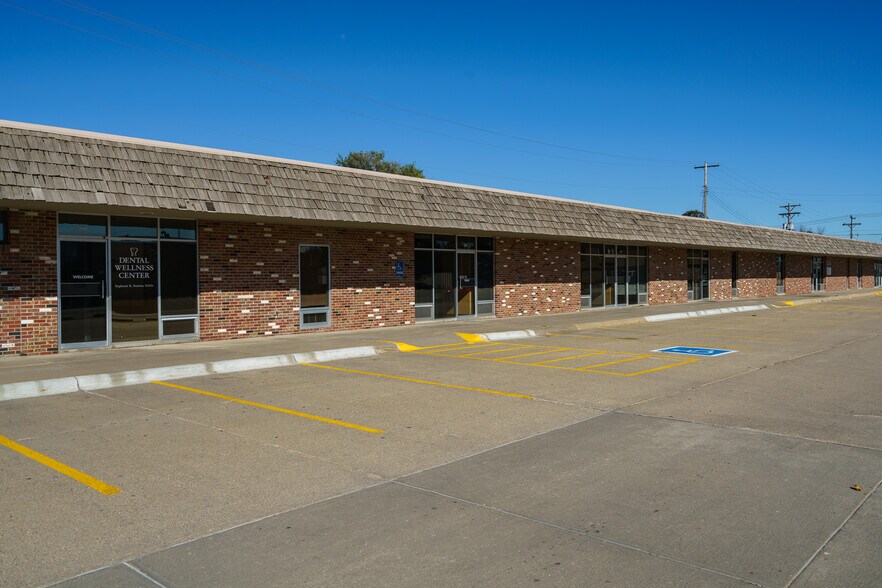 Primary Photo Of 1105 S 13th St, Norfolk Office For Lease