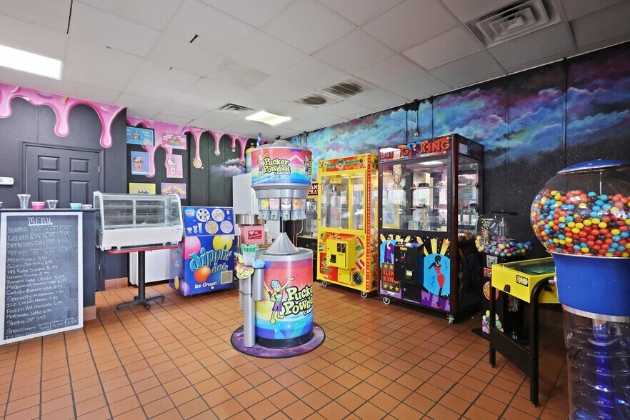 More Photos Of 298 W Orange St, Jesup Restaurant For Sale