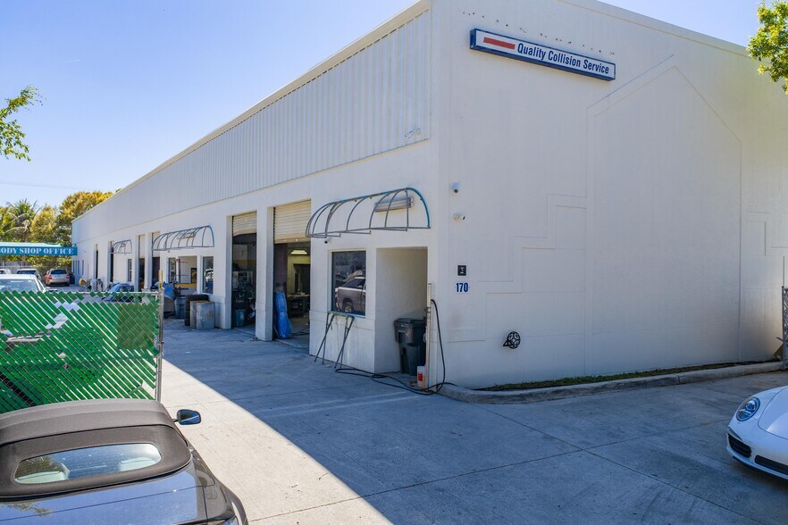 More Photos Of 170 Business Park Way, Royal Palm Beach Warehouse For Lease