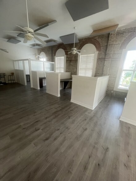 Primary Photo Of 120 S Dixie Hwy, West Palm Beach Storefront Retail Office For Lease