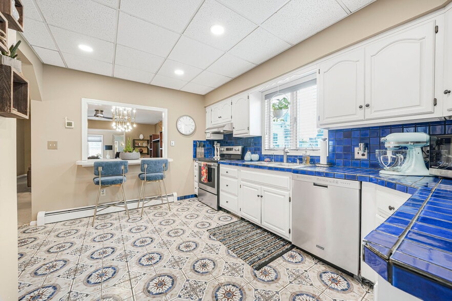 More Photos Of 171-173 Franklin Ave, Nutley Storefront Retail Residential For Lease