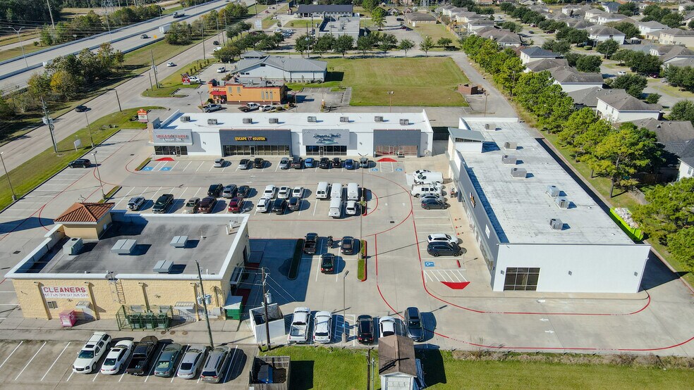 Primary Photo Of 11501 N Sam Houston Pky E, Humble Unknown For Lease