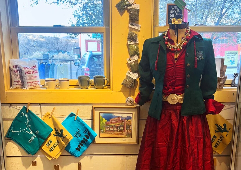 More Photos Of 2842 State Highway 14 N, Cerrillos Loft Creative Space For Sale