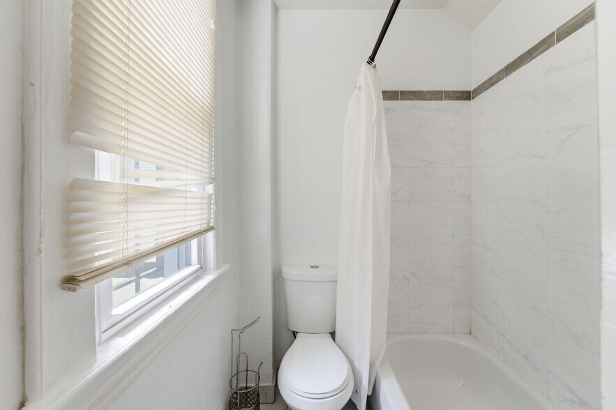 More Photos Of 2263 12th St NW, Washington Storefront Retail Residential For Sale