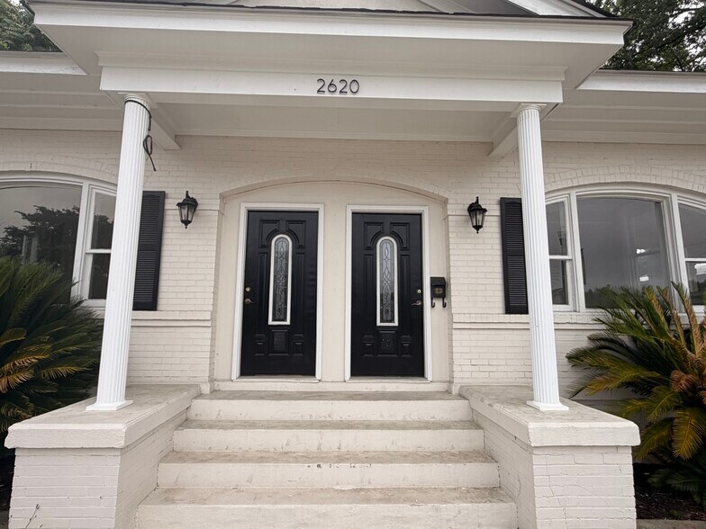 Primary Photo Of 2620 Main St, Columbia Apartments For Lease