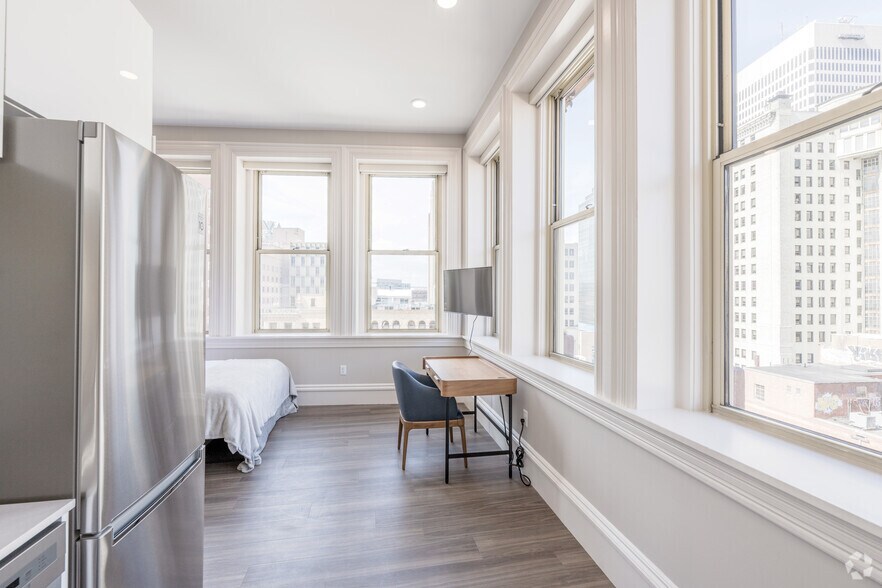 More Photos Of 82-90 Weybosset St, Providence Apartments For Lease