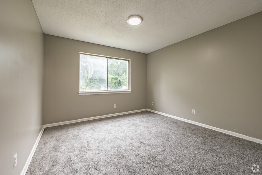 More Photos Of 3937 Glenwood Rd, Decatur Apartments For Sale