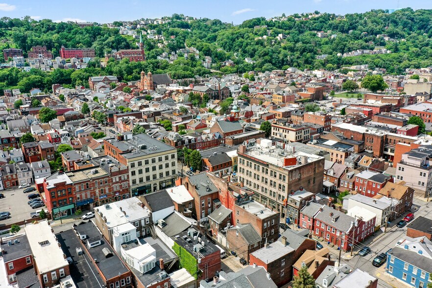 More Photos Of 1703 E Carson St, Pittsburgh General Retail For Sale