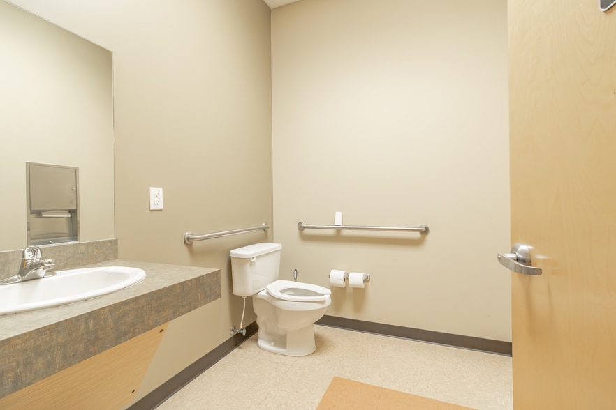 More Photos Of 3200 Fairhill Dr, Raleigh Office For Sale