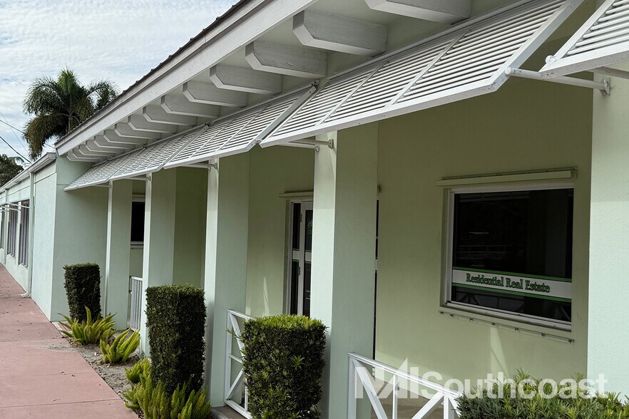 More Photos Of 612-616 SE Dixie Hwy, Stuart Office For Lease